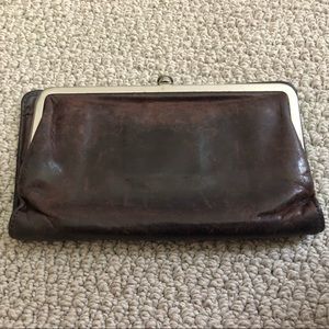 Hobo leather wallet with metal closure